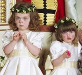 William und Kate - offizielles Hochzeitsfoto: Prinz Harry bestach Kinder mit Gummiwürmen
