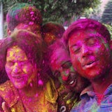 Buntes Frühlingsfest in Indien