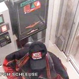 Der Sextäter beim Verlassen der Haftanstalt
