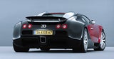 Dem Veyron reicht nur ein - dafür aber ein gewaltiges - Auspuffrohr.