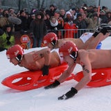 So heiß war die Nacktrodel-WM 2011