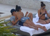 Vanessa Hudgens zeigt ihre Liebe