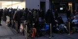 Für iPhone 4S-Fans hieß es Schlange stehen