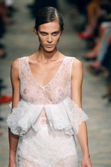 Nackte Haut bei der Italo-Fashionweek