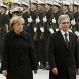 faymann_merkel_02_reuters