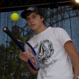Tennisschläger-(C)-Leo-Böck