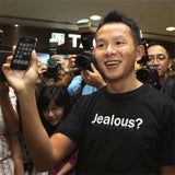 iphone_erstekaufer_HoKak-yin_HK_ap