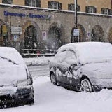 Schnee-Chaos stoppt Züge