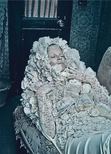 Dämonische Kate Moss für WMagazine