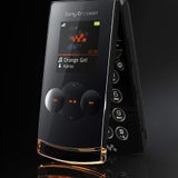W980i_Piano_Black_Right_Sid