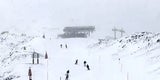 Schnee-Crash: Bus stürzt ab