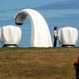Skurrile Skulpturen am Strand von Sydney