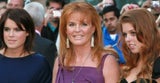 "Fergie" Sarah Ferguson mit ihren Töchtern Eugenie und Beatrice