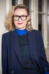 Autorin Barbara Haas ist Journalistin und Podcasterin („fair&amp;female“) sowie Mutter von 14-jährigen Zwillingen.&nbsp;&nbsp;