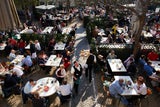 Schweizerhaus trotzt Teuerung und hält Bierpreis stabil