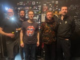 Öasis: Britpop-Hymnen mit Austro-Schmäh - und Krankl statt Guardiola