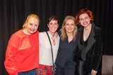 Verena Scheitz mit Adriana Zartl, Angelika Niedetzky und Lena Tritscher.