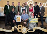 Prämierung der Siegerprojekte des Projektmarathons 2025: Die Gemeinde Euratsfeld, im Bild mit den Ehrengästen, erreichte die Medaille in Gold.&nbsp;