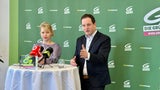 Frauensprecherin und  stv. Klubobfrau Julia Malle mit Klubobmann und Wohnsprecher Georg Prack.