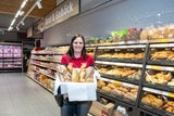 PENNY punktet im Greenpeace Marktcheck mit österreichischem Mehl und pflanzlichem Angebot.