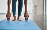 Mit Steh-Pilates zum Traumkörper: Die 3 besten Übungen für zwischendurch