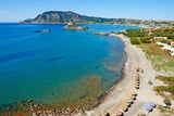 KOS. Die Halbinsel Kefalos ist ihre wunderschönen Sand- strände wie Volcanic, Magic- und Kata-Beach bekannt