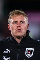 FRÖNK über unsere neue WM-Hymne: „Will mich damit nicht an Fendrich messen!“