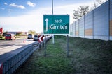 "Nach Kärnten"-Tafel