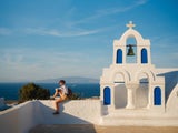 Statt Mykonos: Diese griechische Insel ist genauso schön, weniger überlaufen & viel günstiger