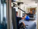 Auch Kraftsport ist im Schönbrunnerbad möglich.&nbsp;