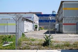 Bundesbetreuungsstelle für Flüchtlinge in Schwechat: Hier kommen Asylwerber ab 12. Juni in Container-Haft.