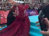 Beinahe wäre Sarah Engels über die türkisen Stiegen gestolpert.&nbsp;