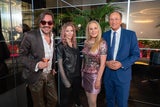 Musiker Stani, Simone Lugner, Ulrike Kriegler und John Harris Boss Ernst Minar schauten beim Empfang vorbei.&nbsp;