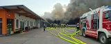 Firmenhalle in Flammen – Großeinsatz in Freundorf