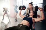 Frauen werden durch Krafttraining schnell zu muskulös