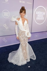 Nackte Haut und Fashion-Pannen: Die schrillsten Looks der AMAs 2026