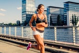 Trotz Hitze fit bleiben? Diese Sportarten eignen sich jetzt perfekt