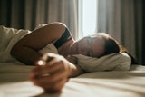 Gut schlafen trotz Hitze: Diese genialen Tipps kühlen den Körper