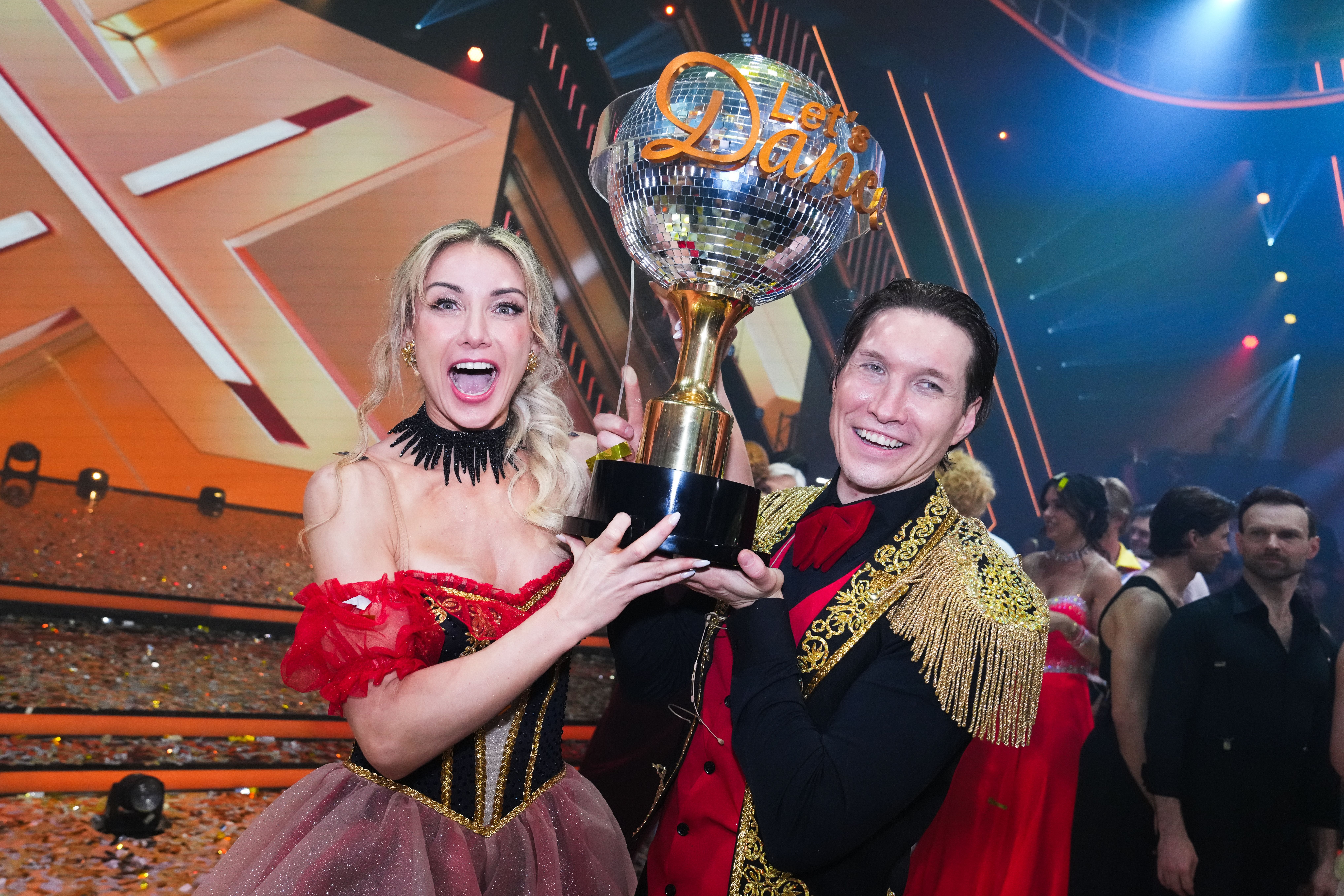 Anna-Carina Woitschack gewinnt "Let's Dance"