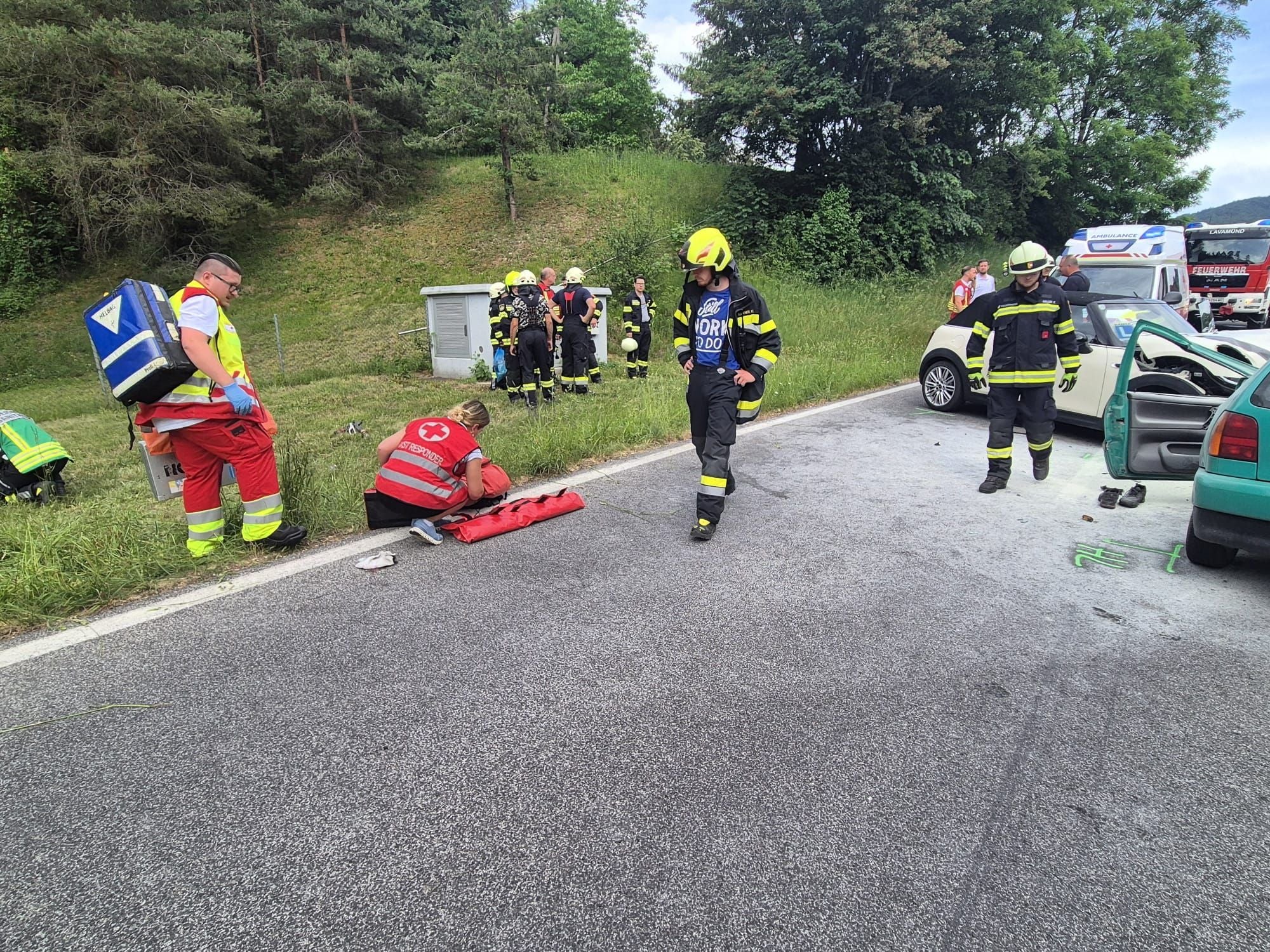 Opfer ins Krankenhaus eingeliefert.