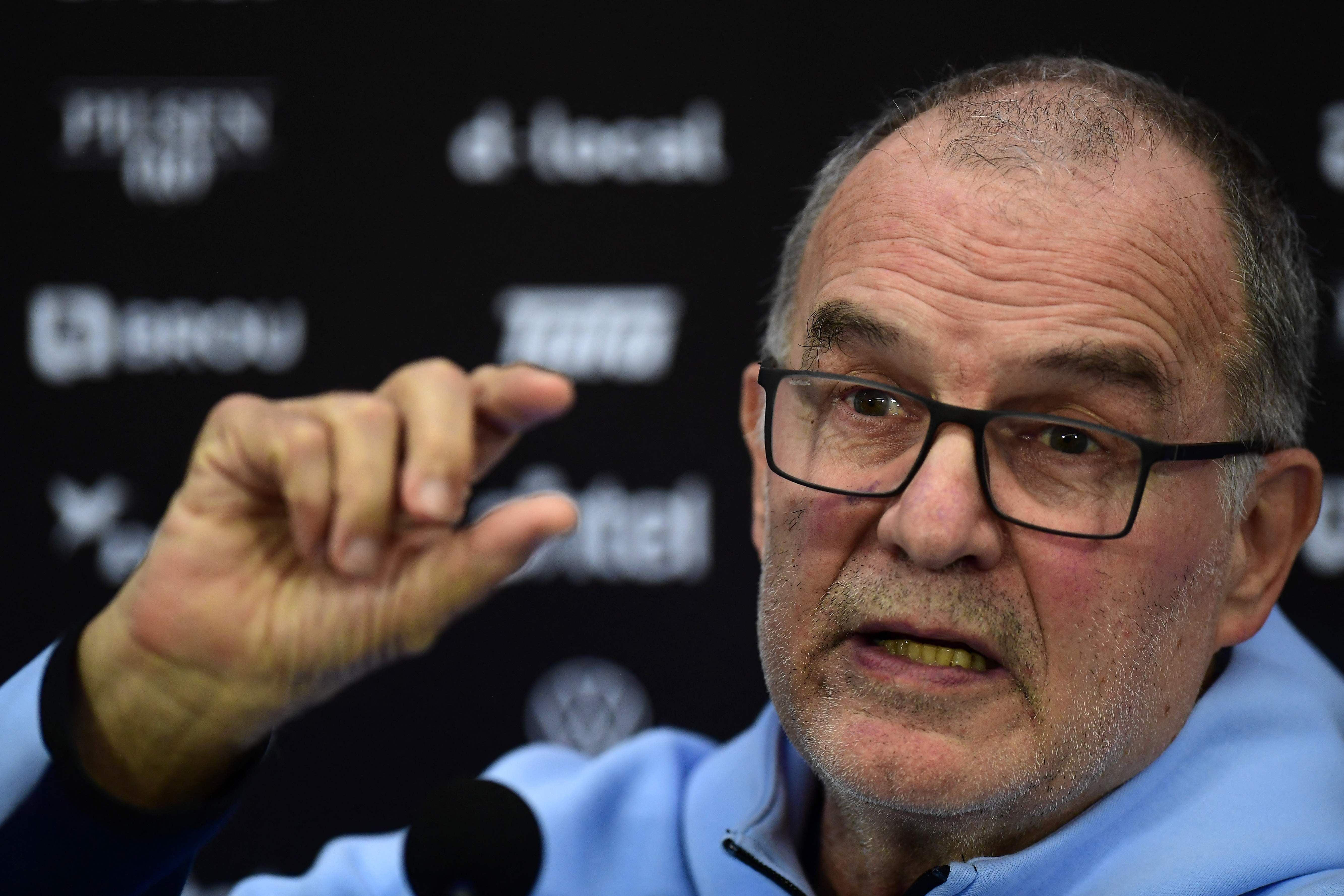 Uruguays Teamchef Marcelo Bielsa verzichtet auf Uruguays größte Legende