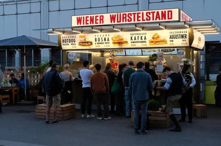 Wiener Würstelstand in Spittelau.
