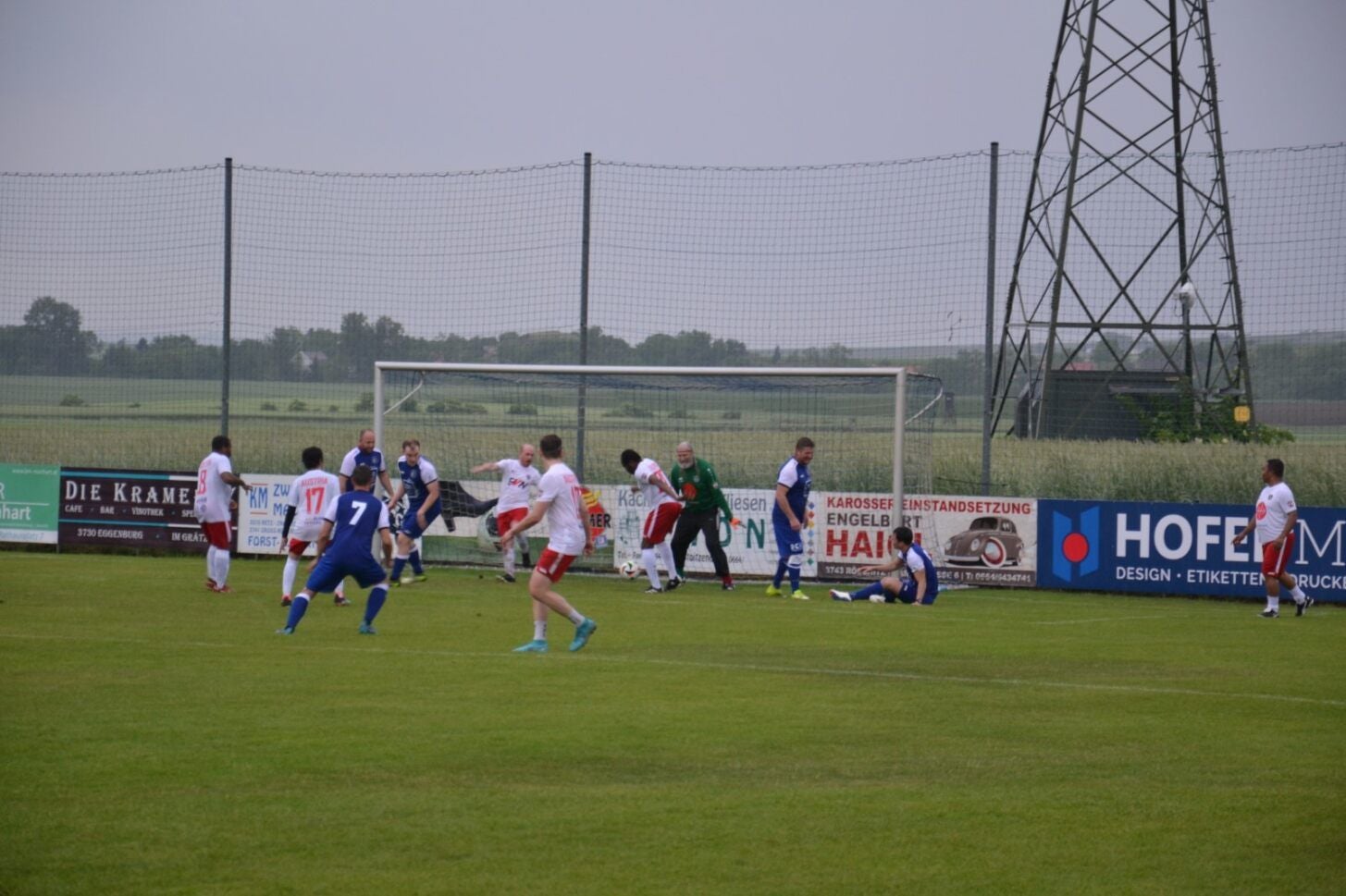 Action vor dem Ort.