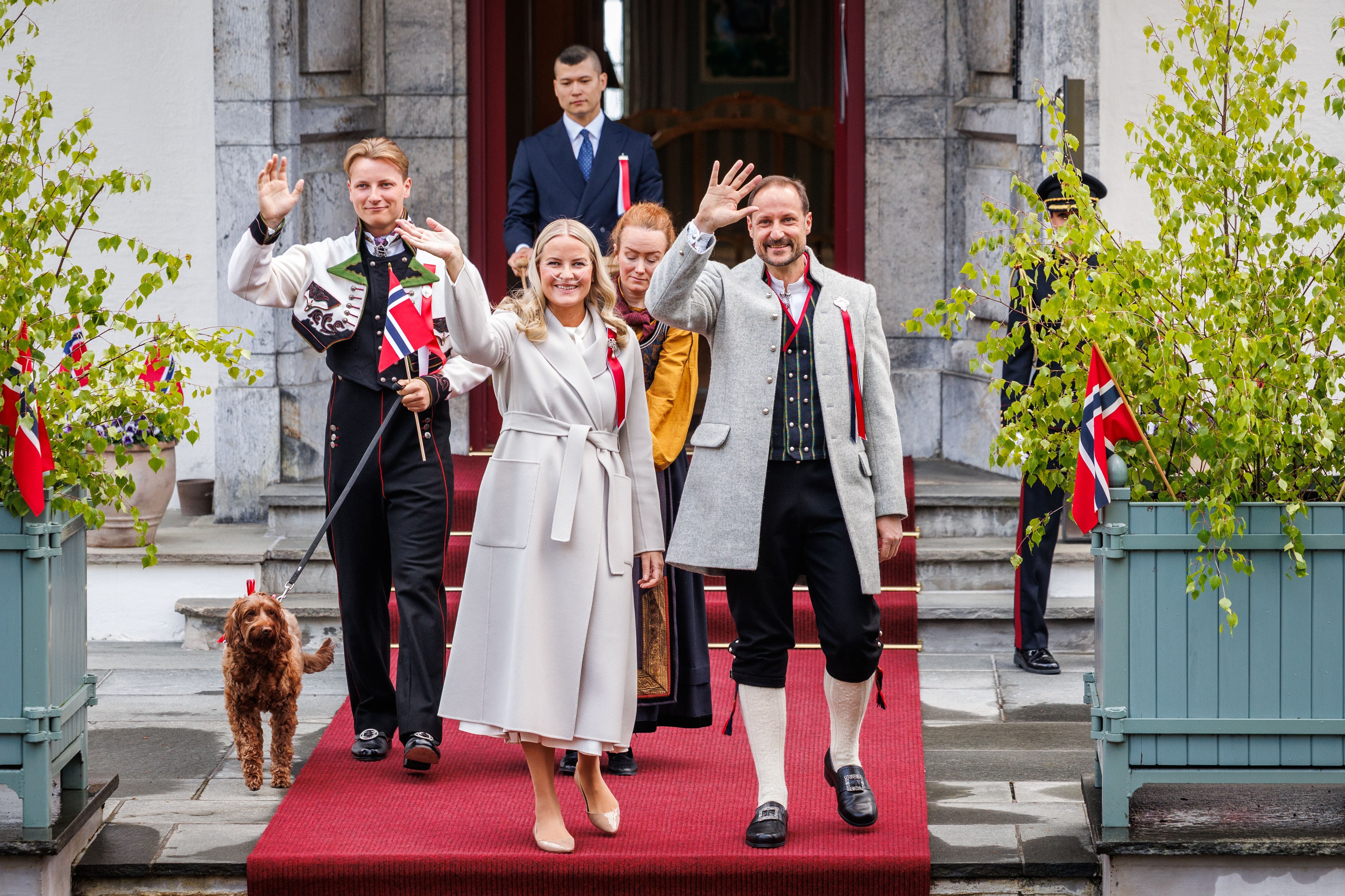 Prinz Sverre Magnus, Mette Marit und Prinz Haakon