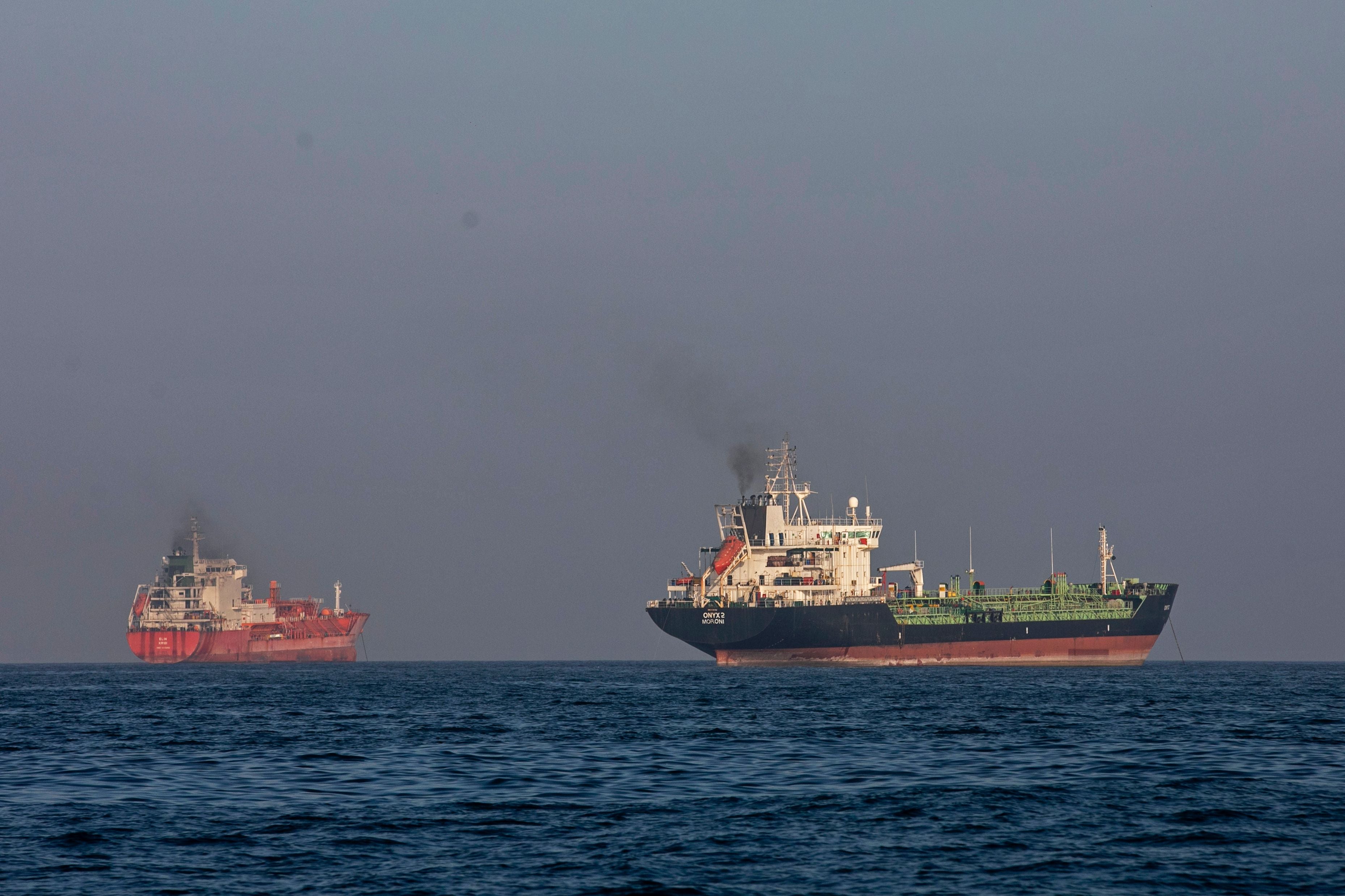 STRAIT OF HORMUZ, IRAN - MAY 16: Ships remain anchored on May 16, 2026 in the Strait of Hormuz near Larak Island, Iran. Negotiations between the U.S. and Iran over opening this critical waterway have largely stalled as the countries have rejected each other's proposals to end the war that began when the U.S. and Israel attacked Iran on February 28. (Photo by Majid Saeedi/Getty Images); lobau
