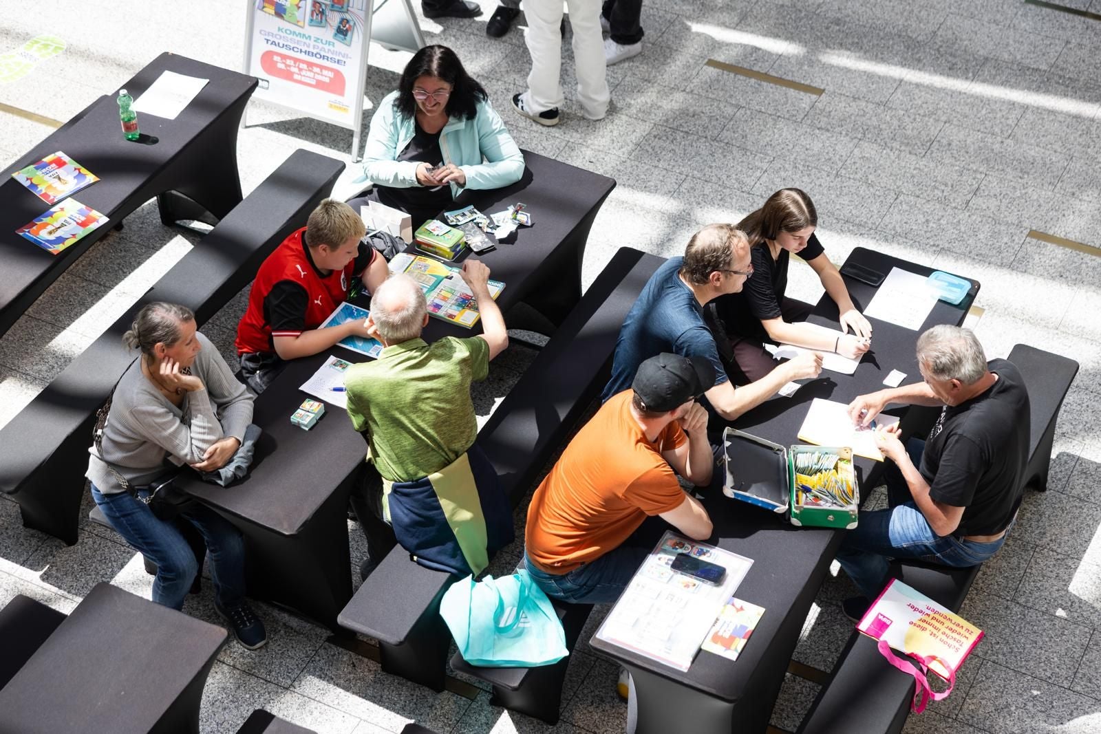 Die große Panini-Tauschbörse in der Lugner City.