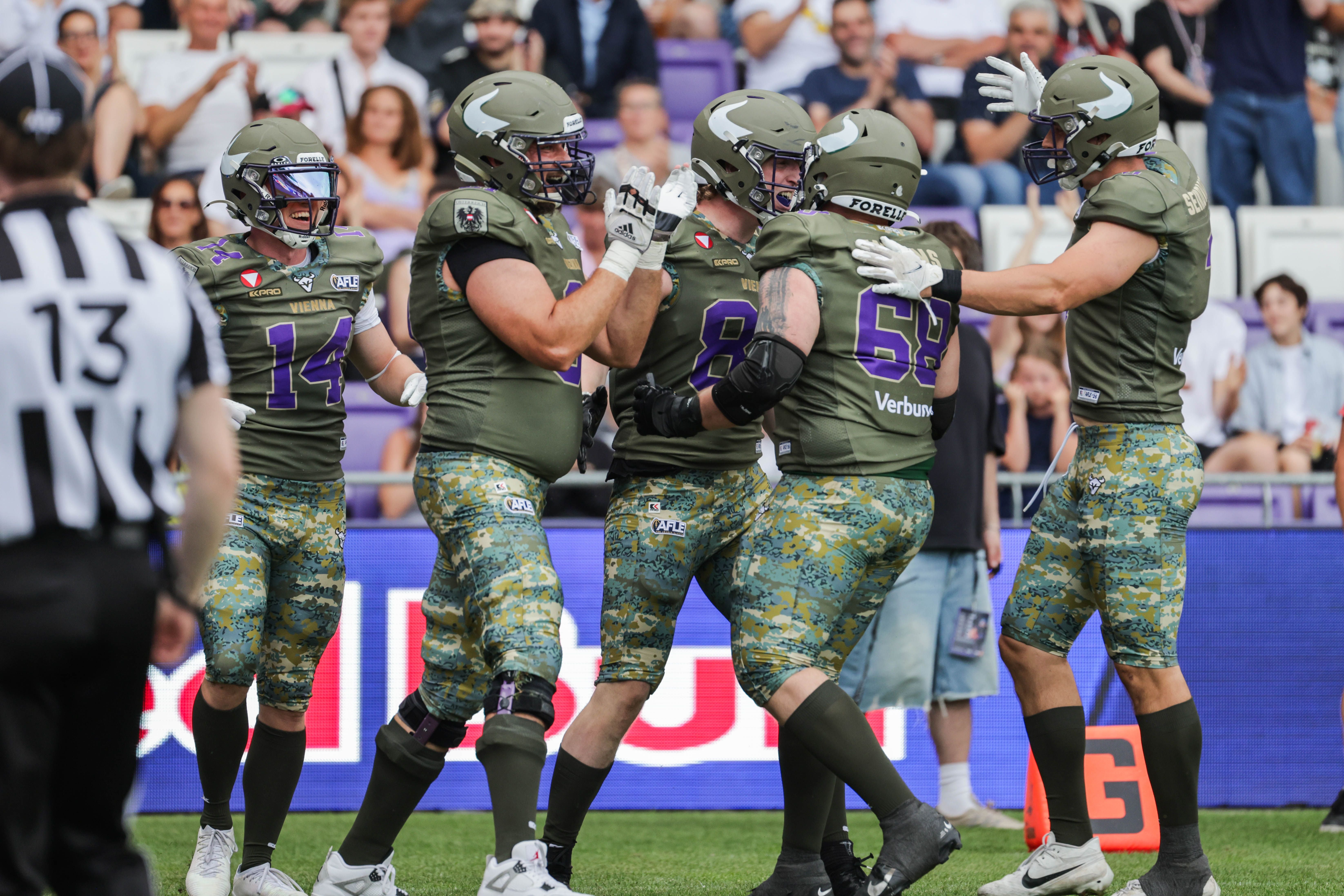 VIENNA,AUSTRIA,06.JUN.26 - AMERICAN FOOTBALL - AFLE, American Football League Europe, Vienna Vikings vs Rhein Fire. Image shows the rejoicing of Vikings. Photo: GEPA pictures/ David Bitzan