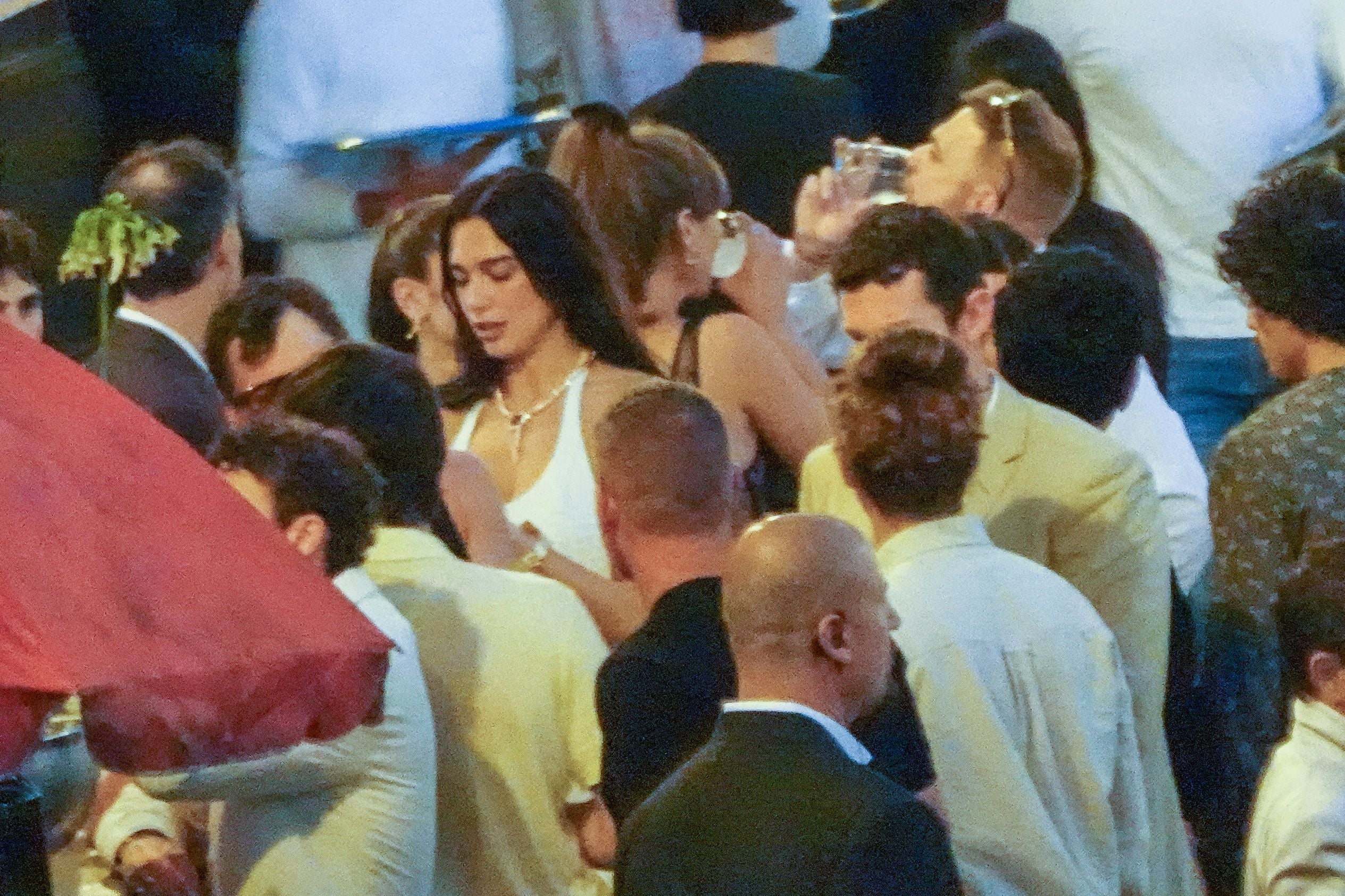 Dua Lipa und Callum Turner