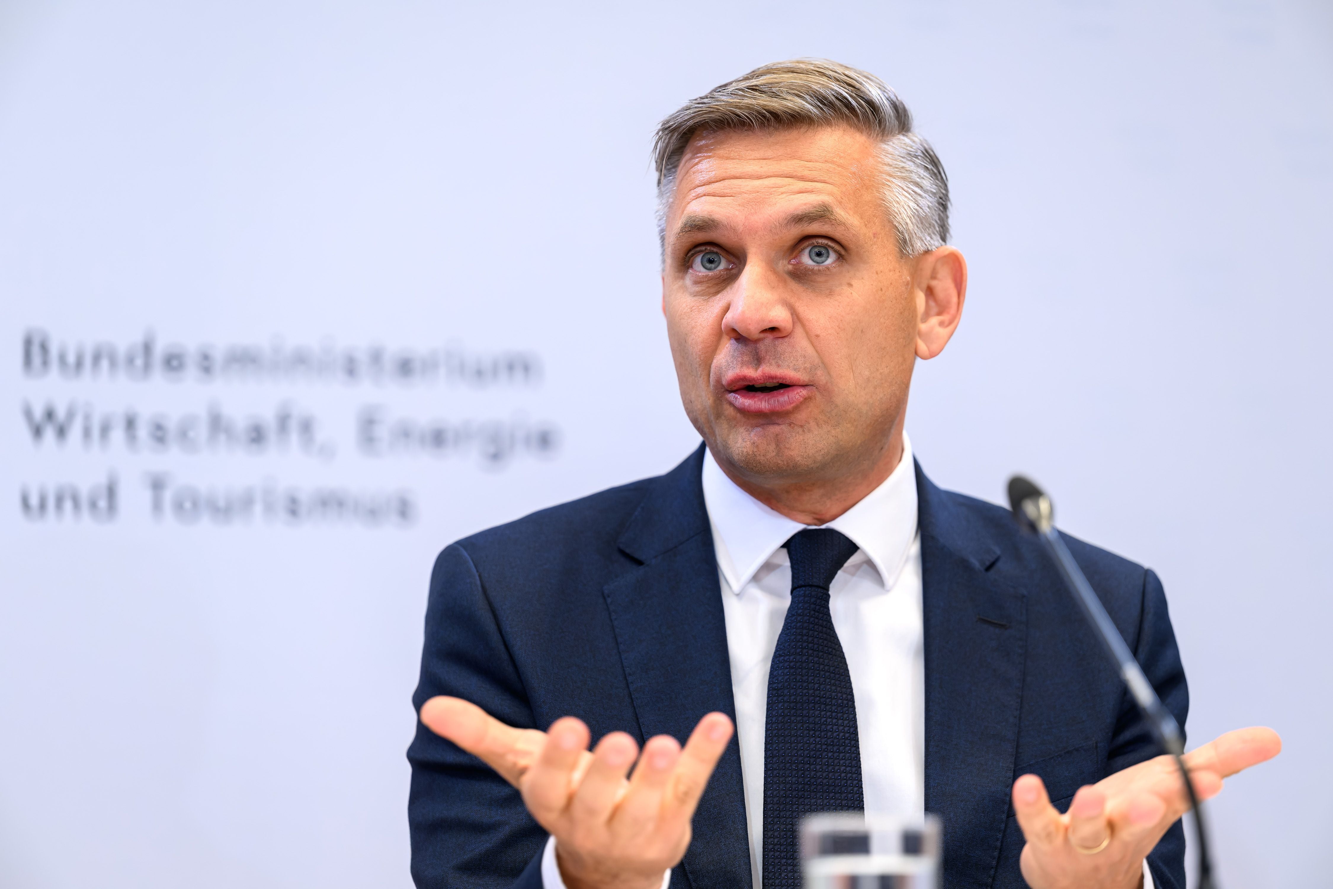 Wolfgang Hattmannsdorfer.