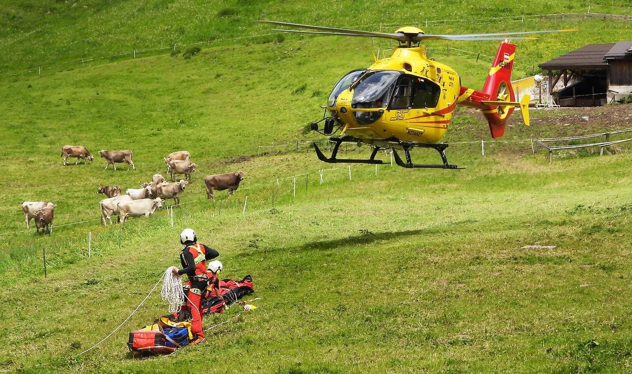 Der Verletzte wurde von einem Helicopter geborgen.
